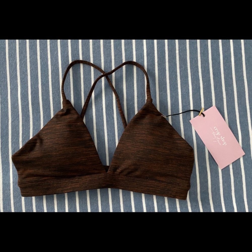 *NWT* Crop Shop Boutique Noa Crop. Size XS
